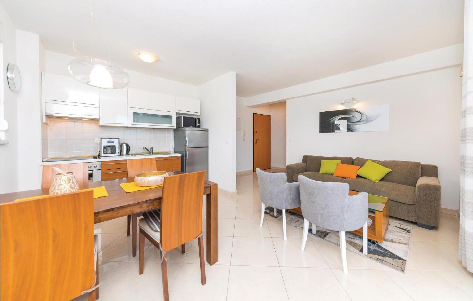 1 Bedroom Stunning Apartment In Okrug Gornji Trogir Exterior foto