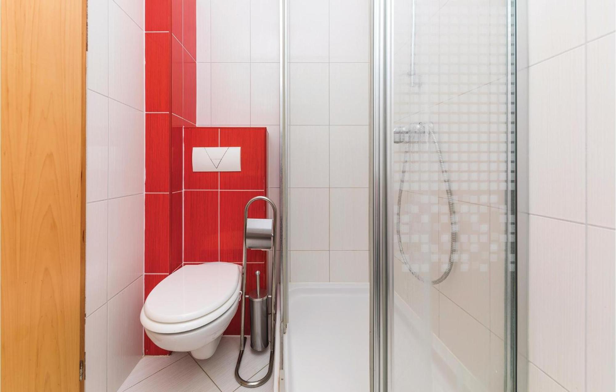 1 Bedroom Stunning Apartment In Okrug Gornji Trogir Exterior foto
