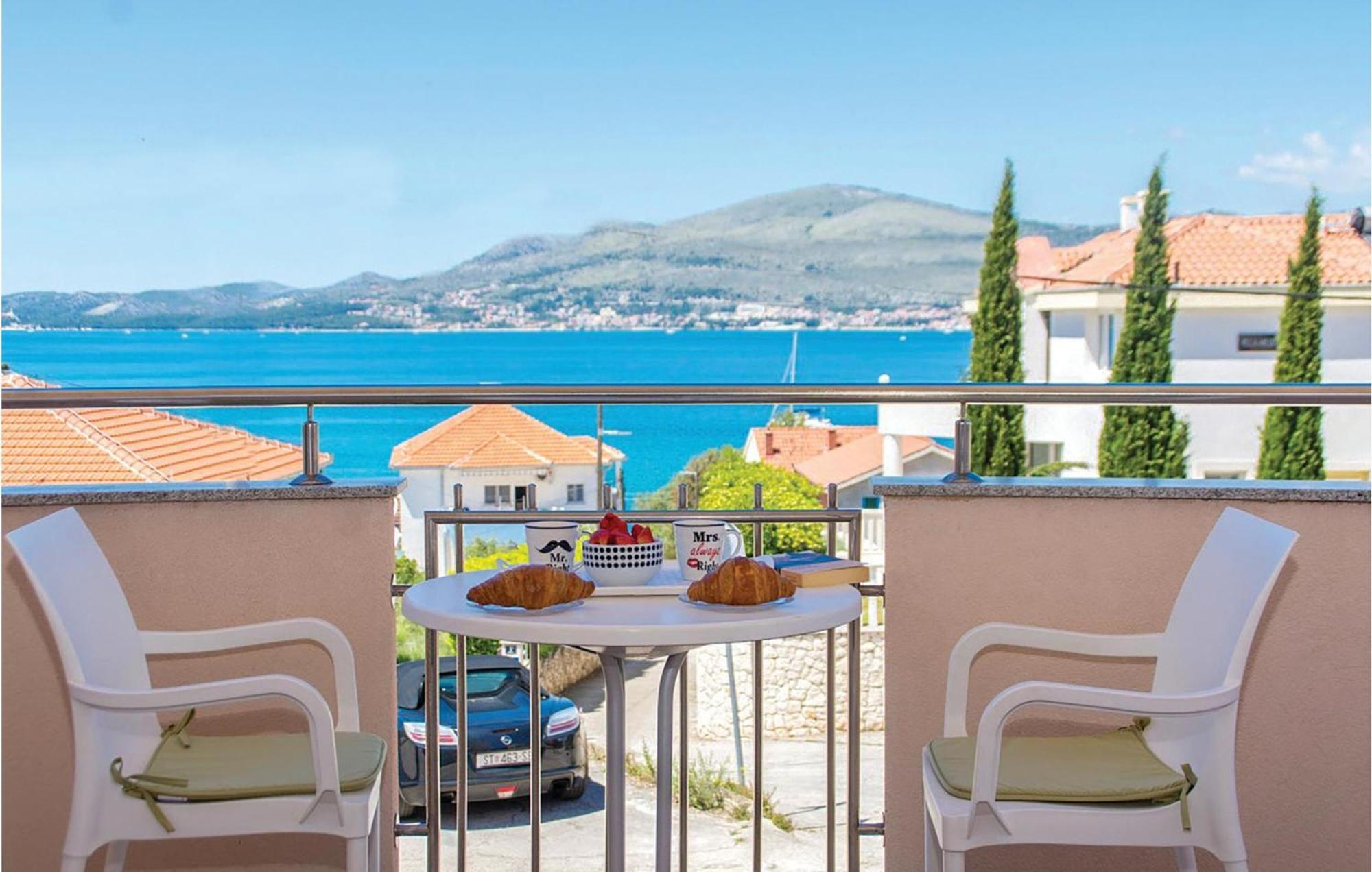 1 Bedroom Stunning Apartment In Okrug Gornji Trogir Exterior foto